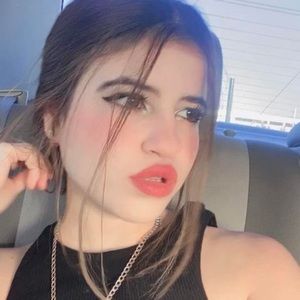 Meet your Posher, Gabriela
